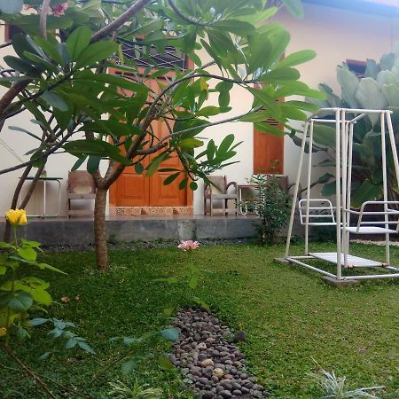 Doeloerkoe Homestay Solo Extérieur photo