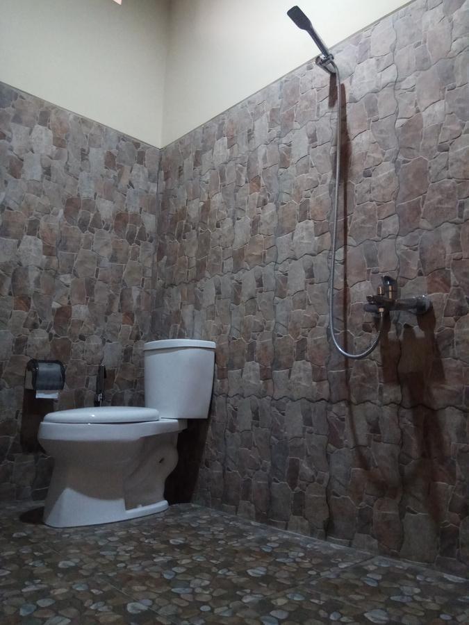 Doeloerkoe Homestay Solo Extérieur photo