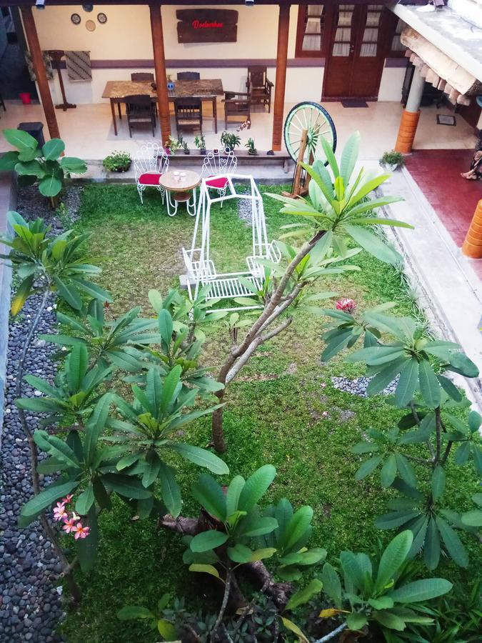 Doeloerkoe Homestay Solo Extérieur photo