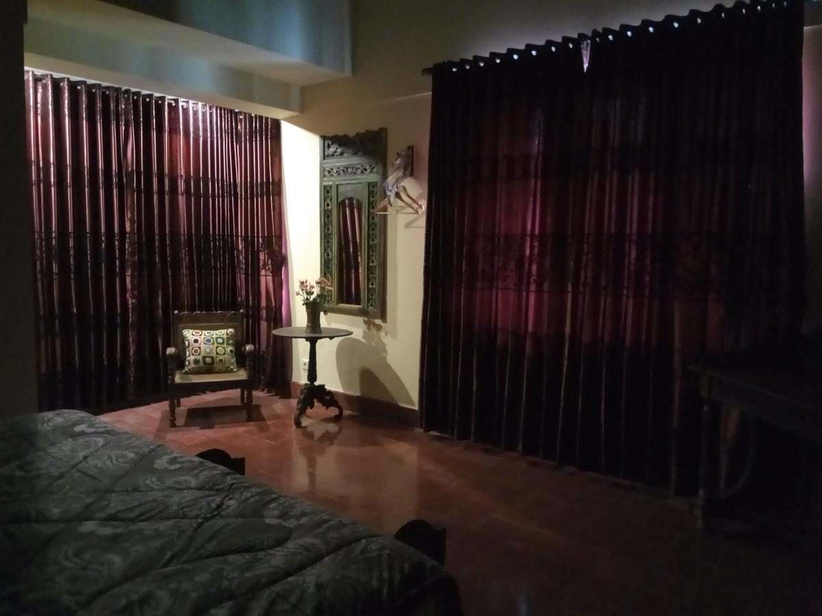 Doeloerkoe Homestay Solo Extérieur photo