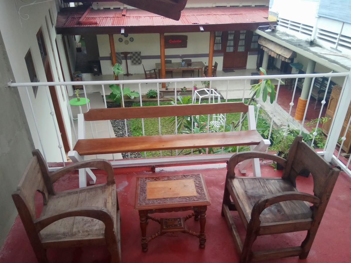 Doeloerkoe Homestay Solo Extérieur photo