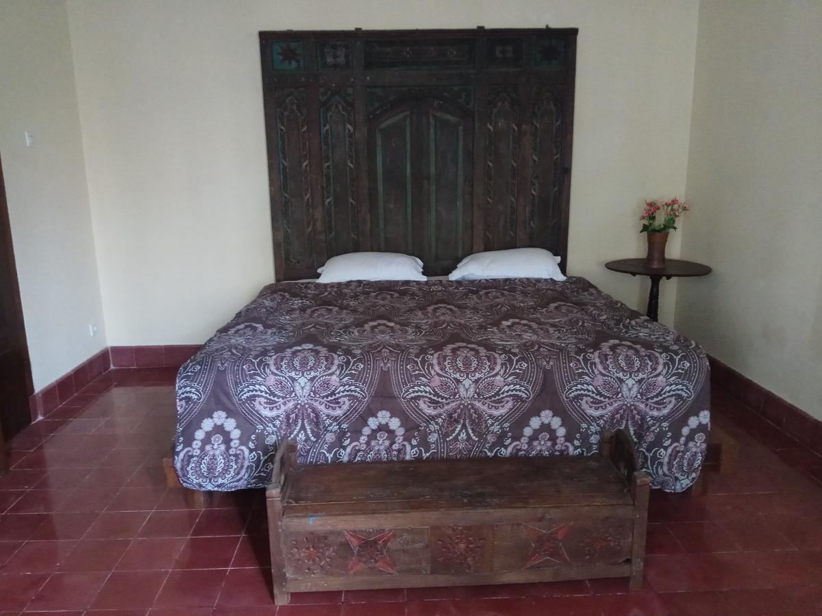 Doeloerkoe Homestay Solo Extérieur photo